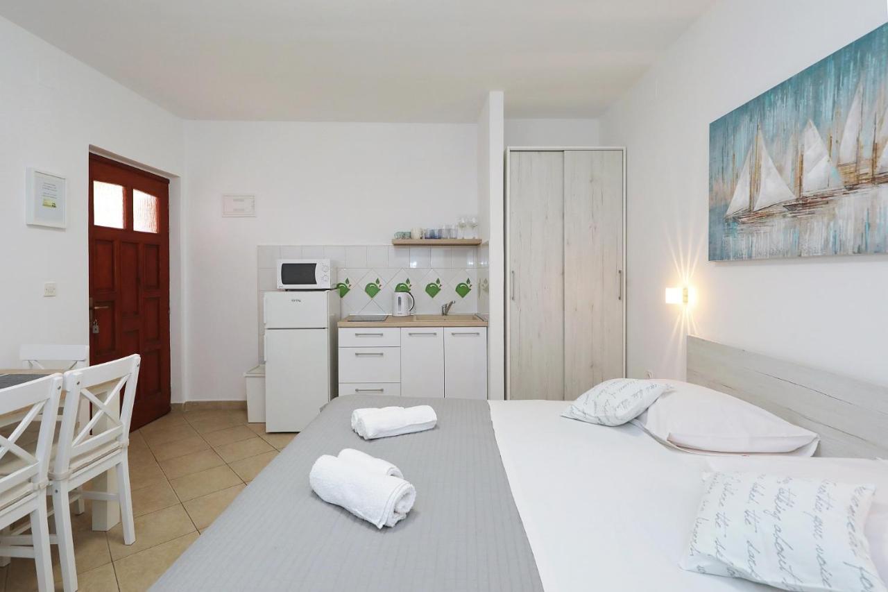 Apartmani Strpic Biograd Na Moru Εξωτερικό φωτογραφία